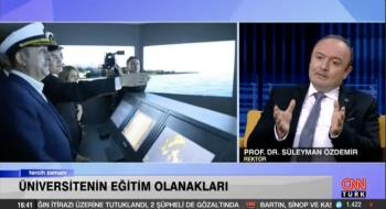 Rektörümüz Prof. Dr. Süleyman Özdemir, CNN Türk kanalında, Serra Taşkıran’ın sunduğu “Tercih Zamanı” programına konuk oldu.